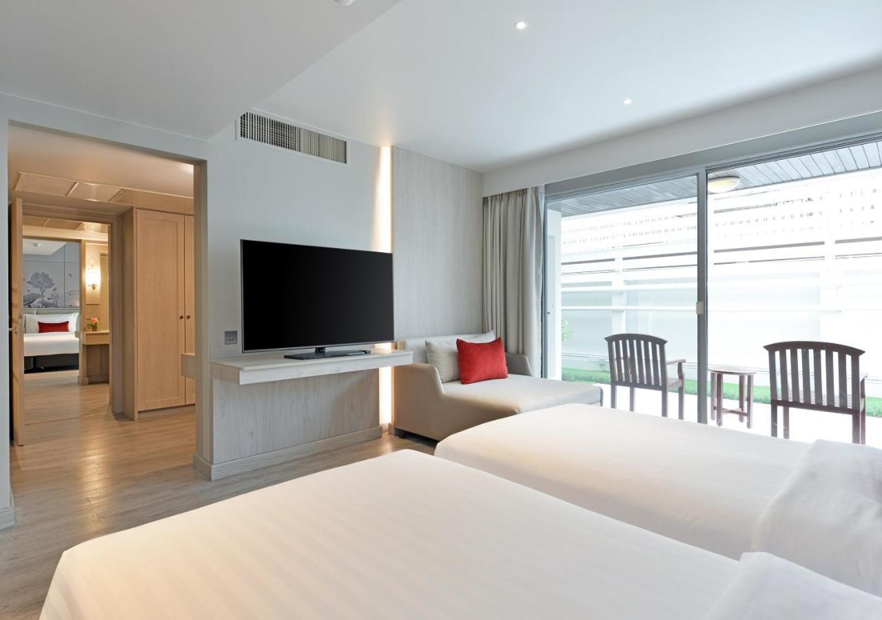 Отель Centre Point Sukhumvit 10 Бангкок