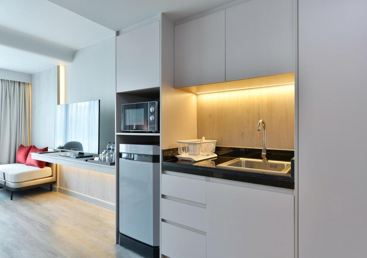 Centre Point Sukhumvit 10 4* Бангкок